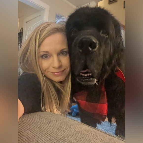 Meet your Posher, Allison - Picture 1 of 1